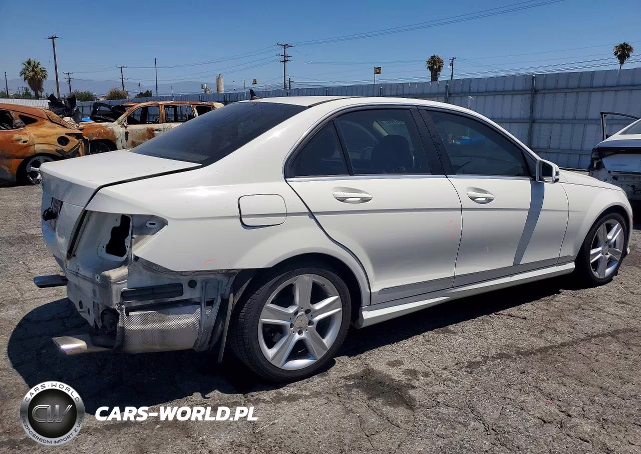 2011 Mercedes-Benz C 300 VIN:WDDGF5EB9BA458627 - 3