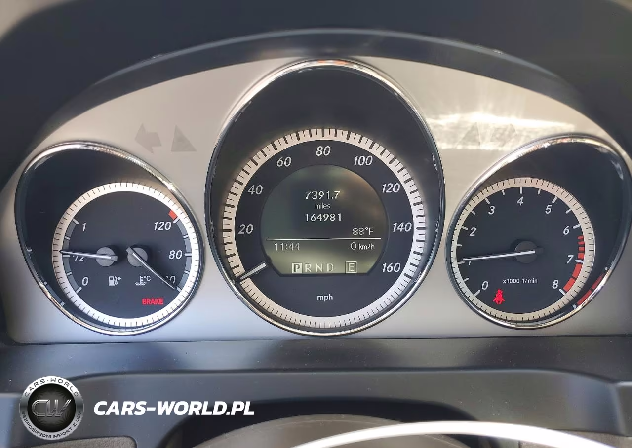 2011 Mercedes-Benz C 300 VIN:WDDGF5EB9BA458627 - 9