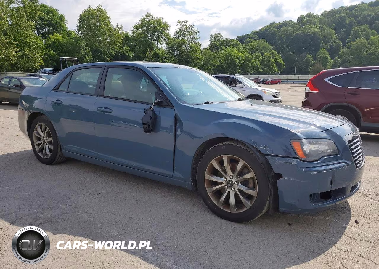2014 Chrysler 300 S VIN:2C3CCAGT0EH301868 - 4