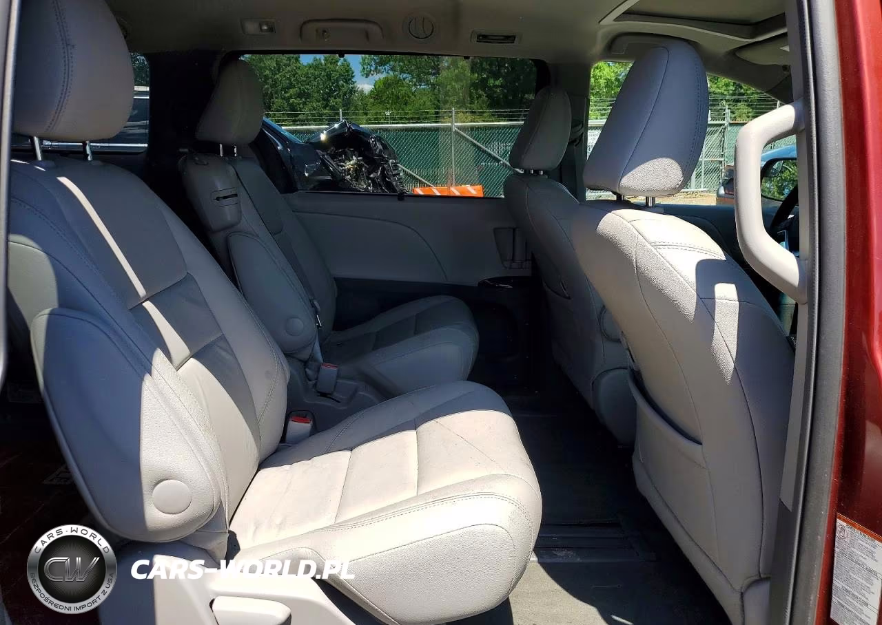 2015 Toyota Sienna Xle 8-Passenger VIN:5TDYK3DCXFS655159 - 10
