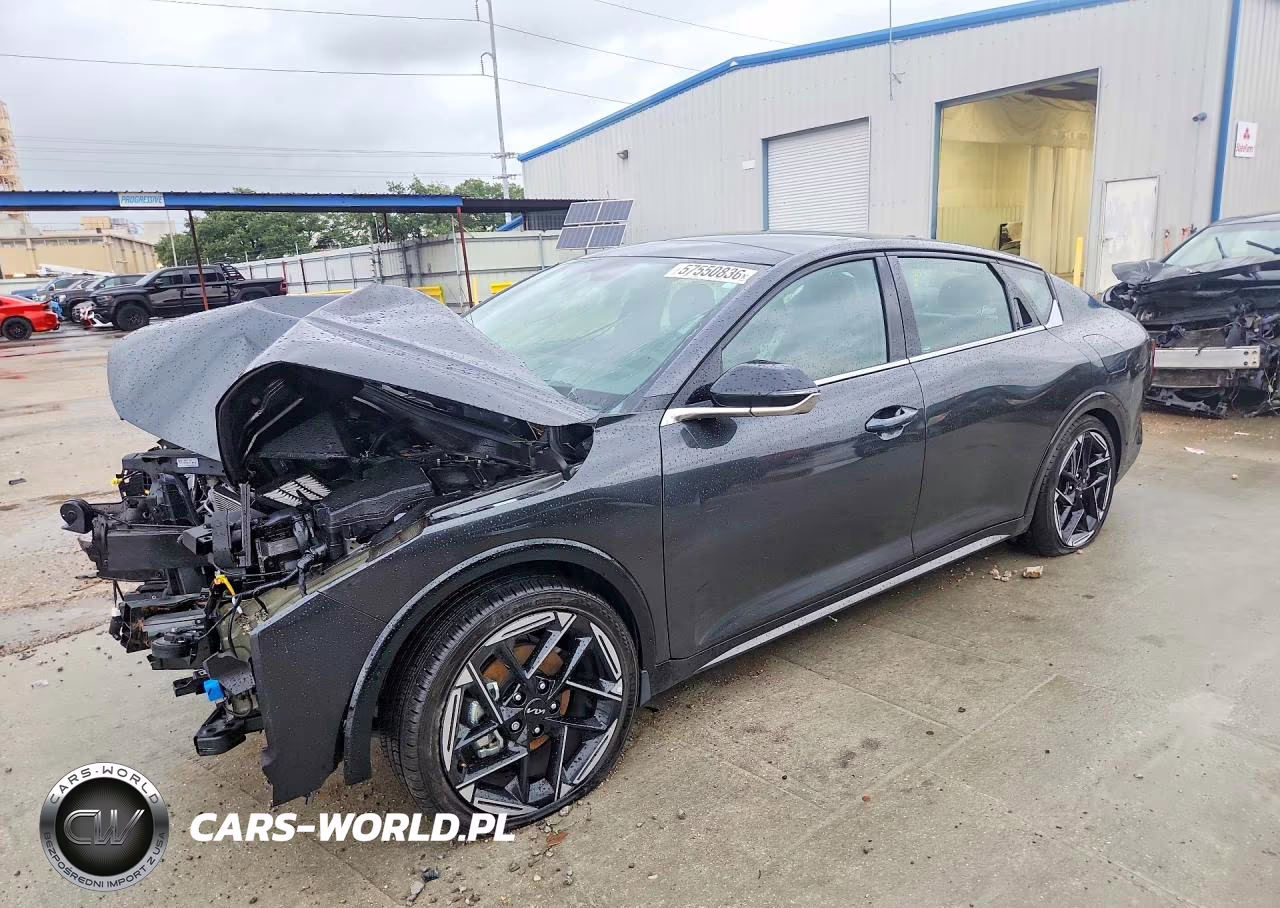2025 Kia K4 Gt Line – zdjęcie 1 z 12