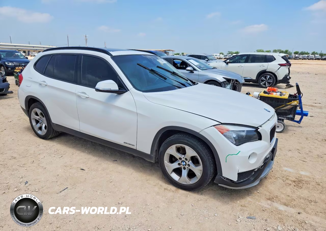 2015 BMW X1 Sdrive28I VIN:WBAVM1C52FV317570 - 4