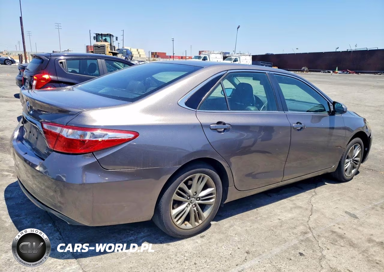 2017 Toyota Camry Se VIN:4T1BF1FK7HU322804 - 3