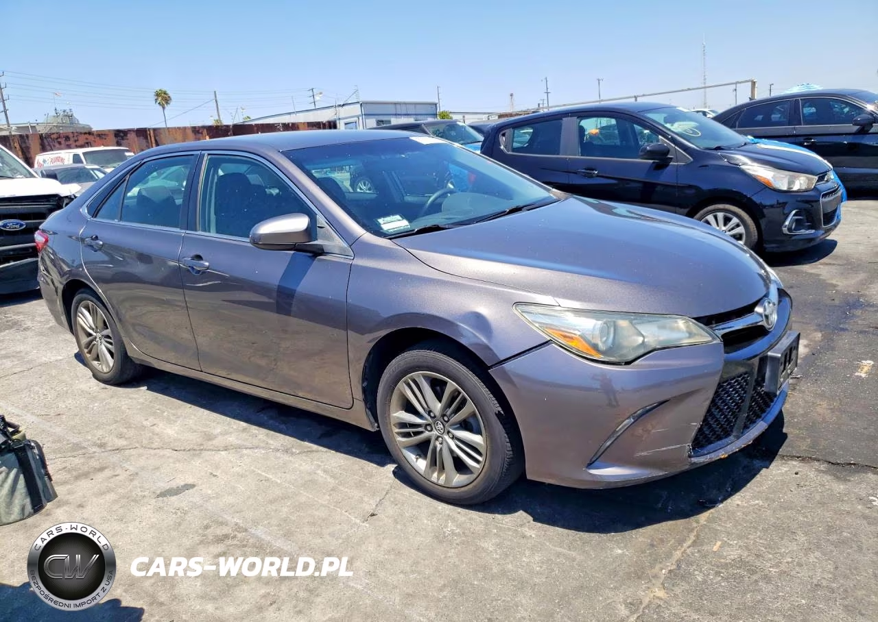 2017 Toyota Camry Se VIN:4T1BF1FK7HU322804 - 4