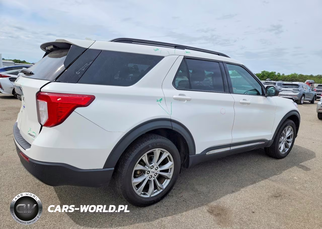 2023 Ford Explorer Xlt VIN:1FMSK8DH4PGB32886 - 3
