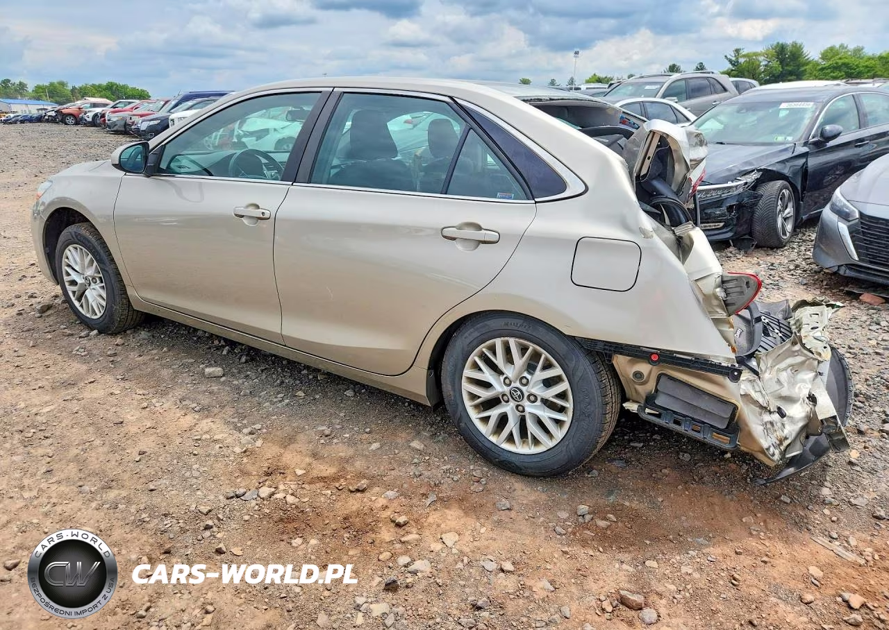 2016 Toyota Camry Le VIN:4T4BF1FK7GR560107 - 2