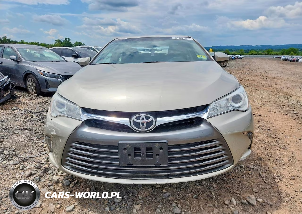2016 Toyota Camry Le VIN:4T4BF1FK7GR560107 - 5