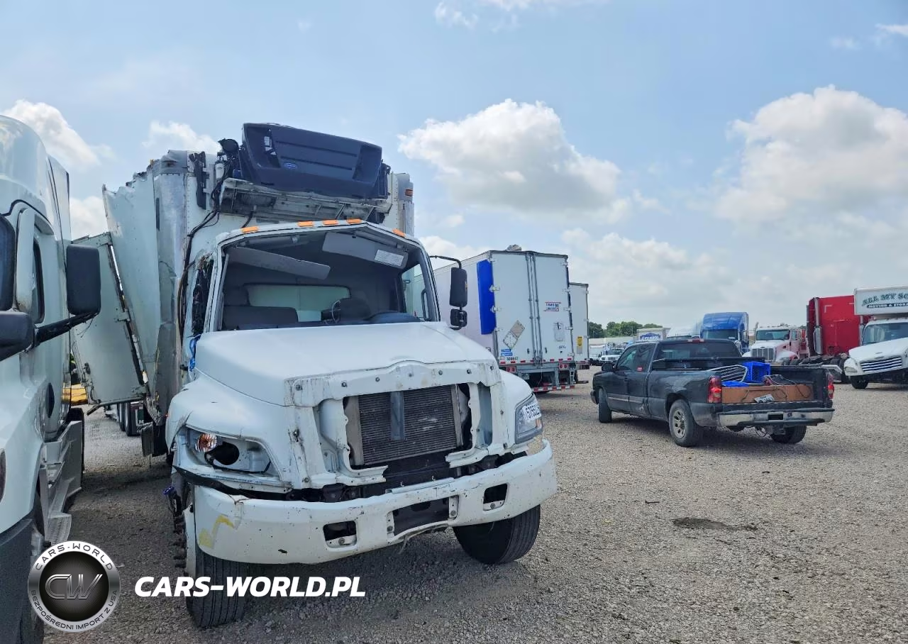 2016 Hino 258-268 Refrigerated Box Truck
