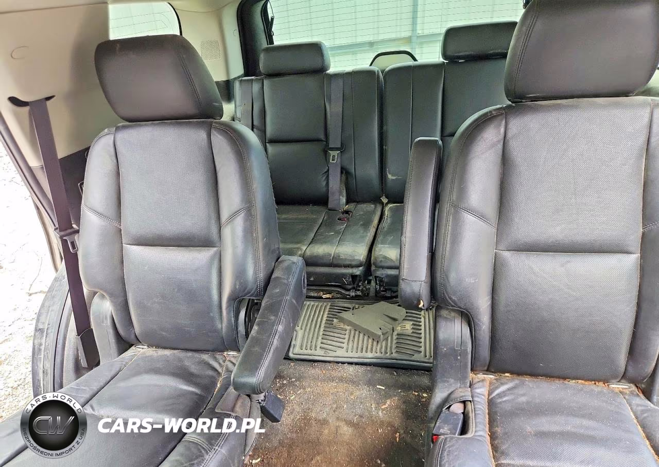 2011 Cadillac Escalade Luxury VIN:1GYS4BEF5BR356135 - 10