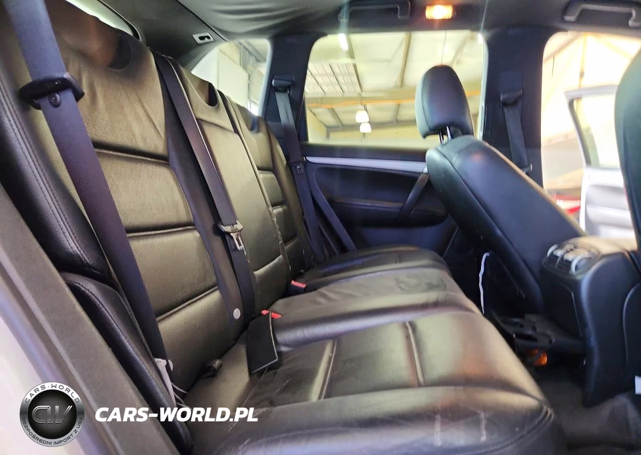 1949 Porsche Cayenne VIN:WP1AA29P98LA12427 - 11
