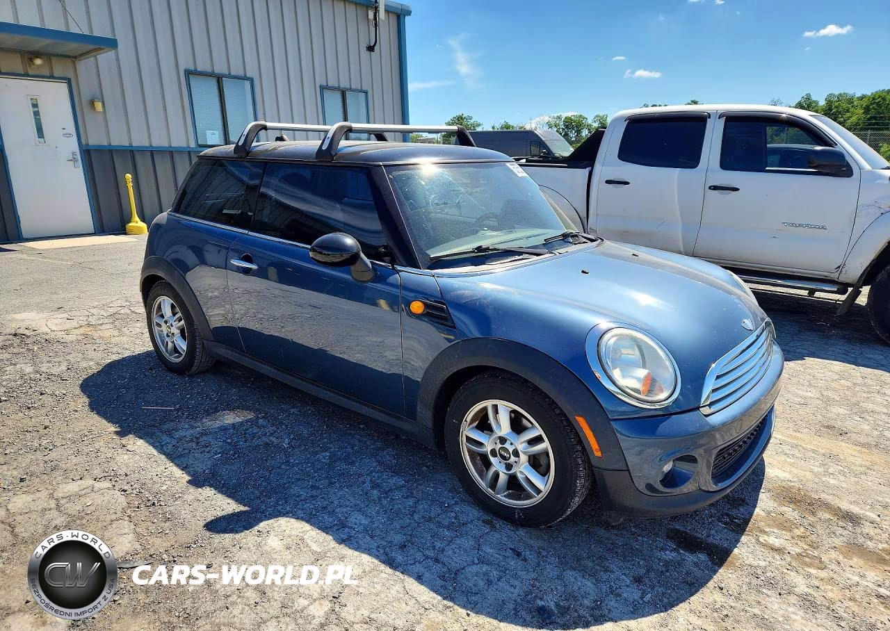 2011 Mini Cooper VIN:WMWSU3C59BT096957 - 4