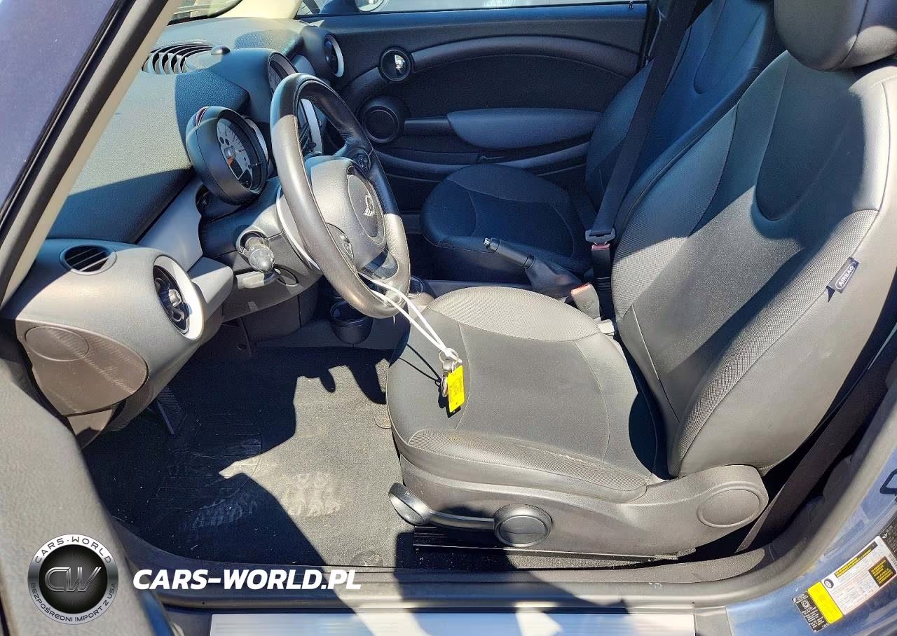 2011 Mini Cooper VIN:WMWSU3C59BT096957 - 7
