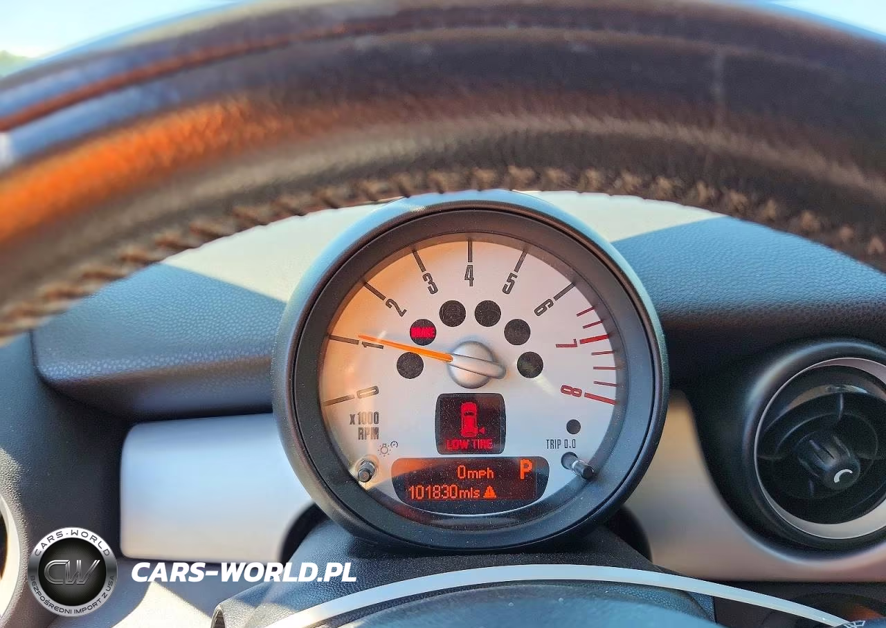 2011 Mini Cooper VIN:WMWSU3C59BT096957 - 9