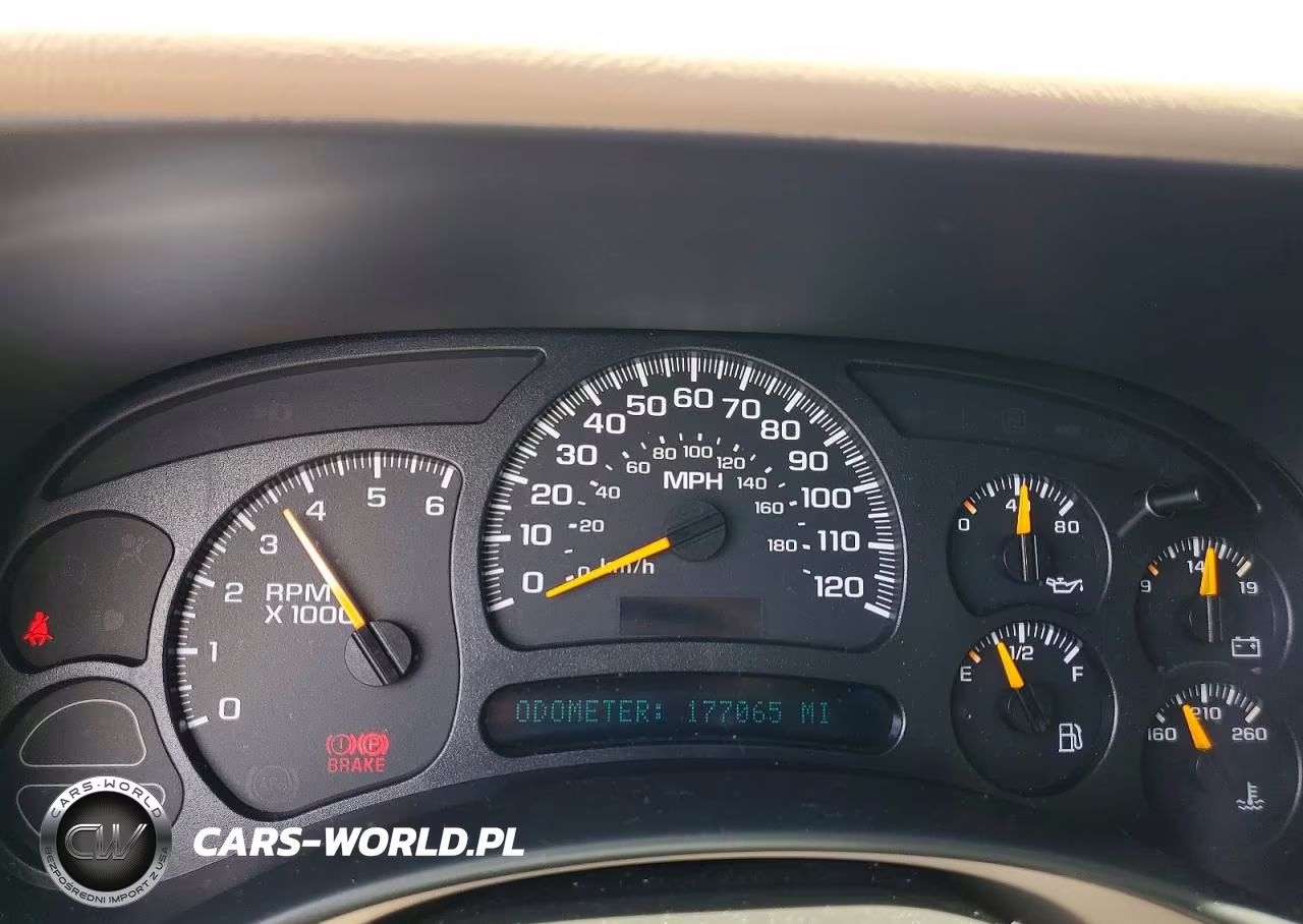 2005 Chevrolet Tahoe C1500 VIN:1GNEC13T05R233282 - 9