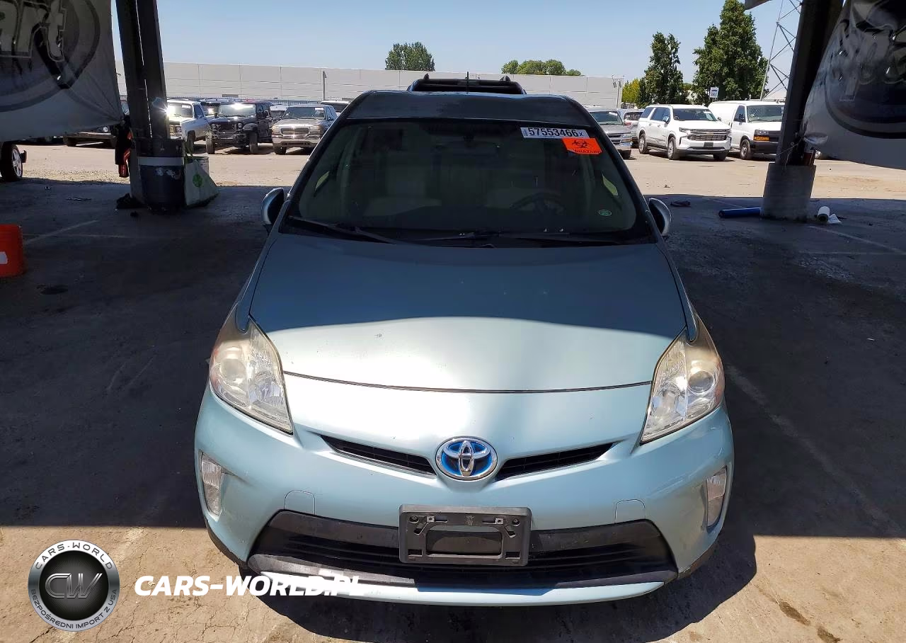 2015 Toyota Prius Two VIN:JTDKN3DU5F1911565 - 5