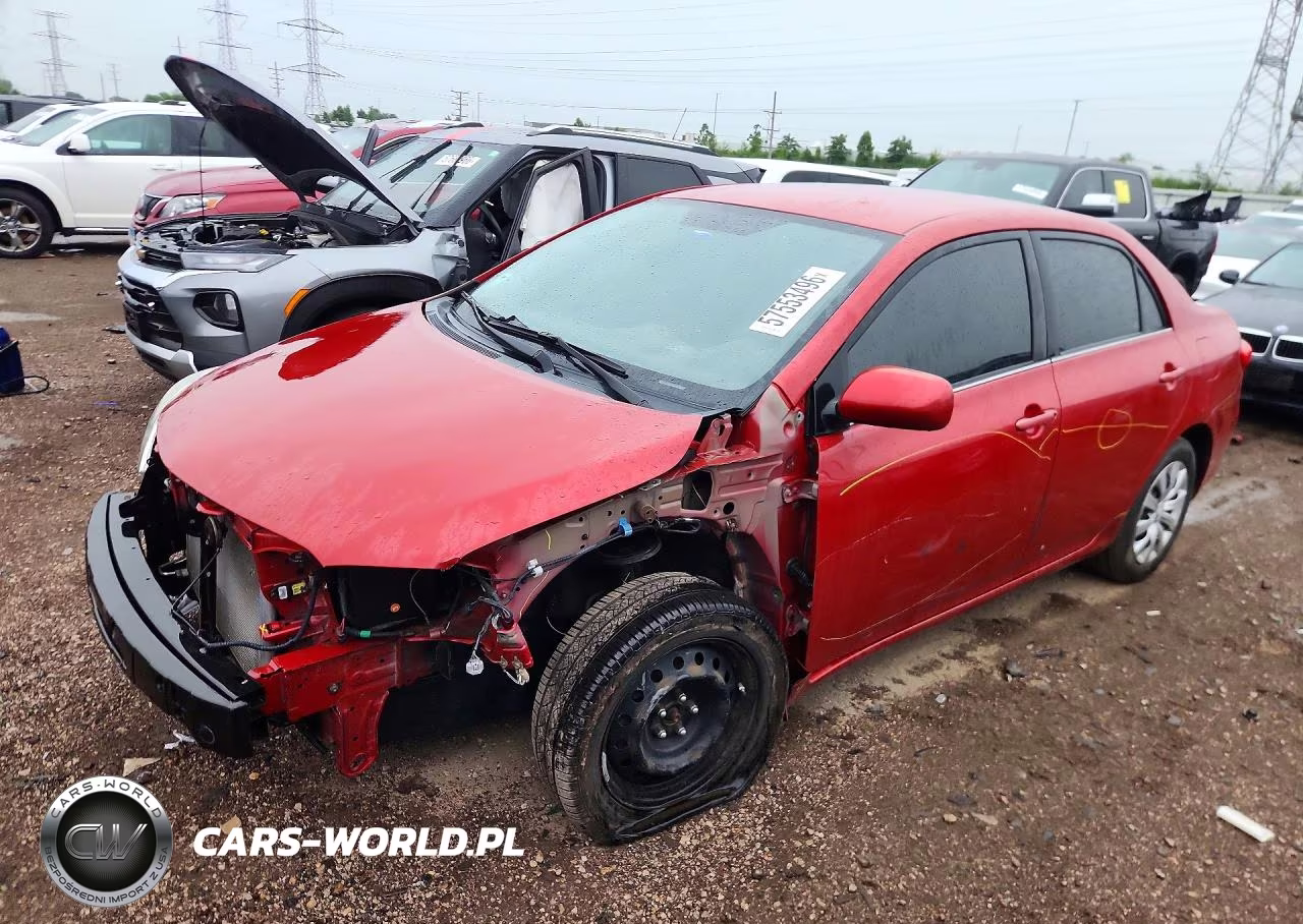2013 Toyota Corolla Le – zdjęcie 1 z 12