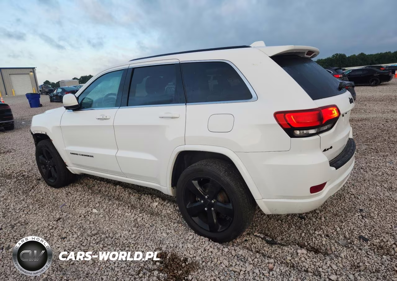 2015 Jeep Grand Cherokee Laredo VIN:1C4RJFAG8FC190236 - 2