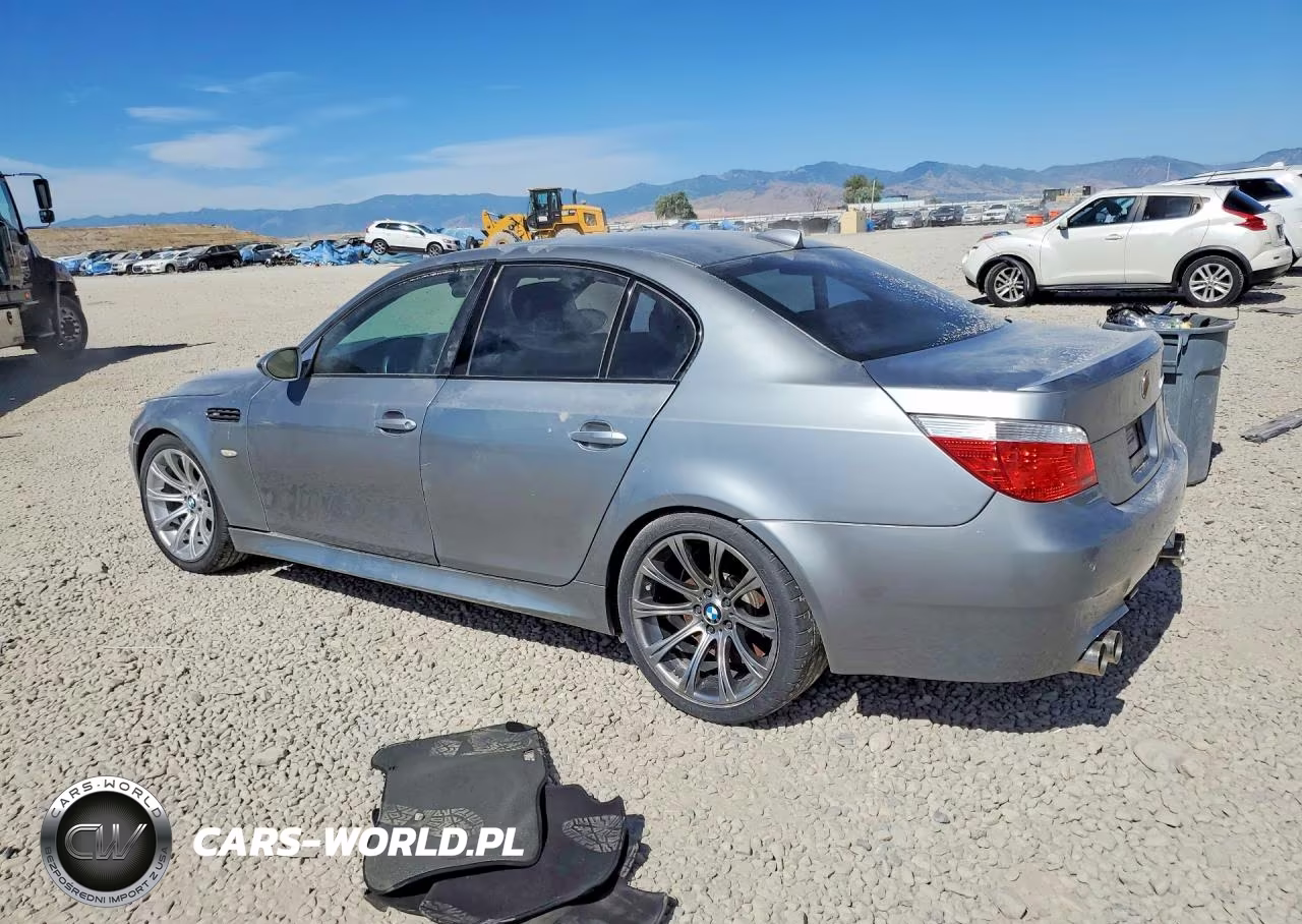2007 BMW M5 VIN:WBSNB93577CX07156 - 2
