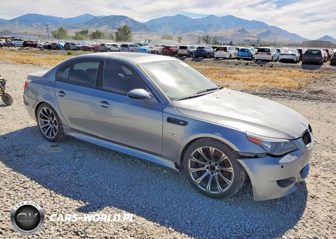 2007 BMW M5 VIN:WBSNB93577CX07156 - 4