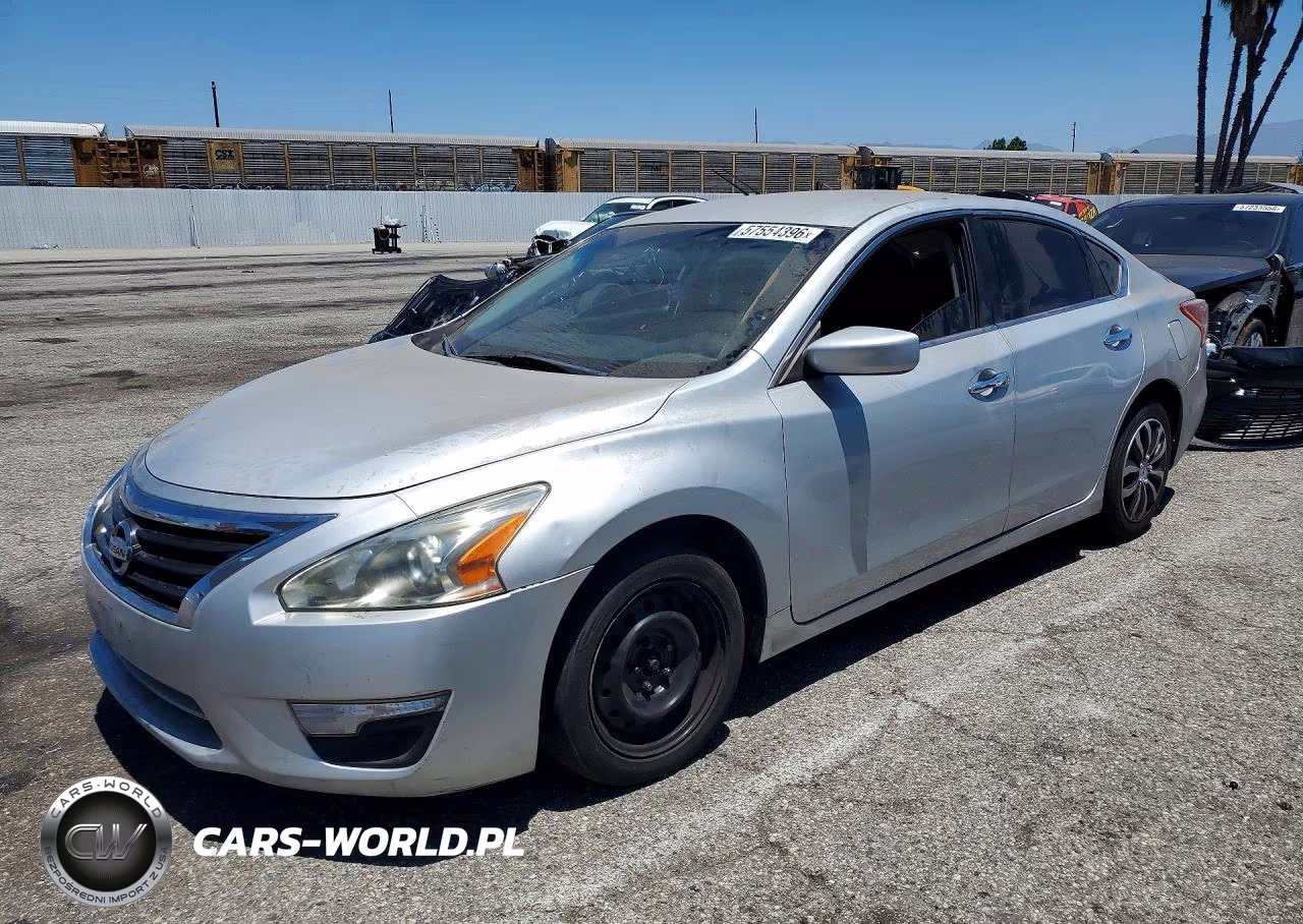 2015 Nissan Altima 2.5 S – zdjęcie 1 z 13