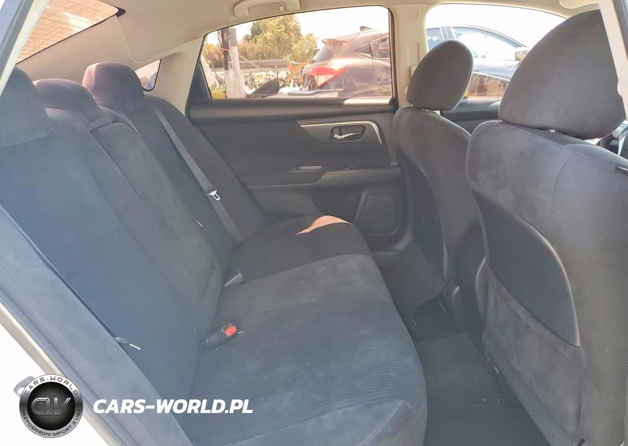 2015 Nissan Altima 2.5 S VIN:1N4AL3AP2FN334914 - 10