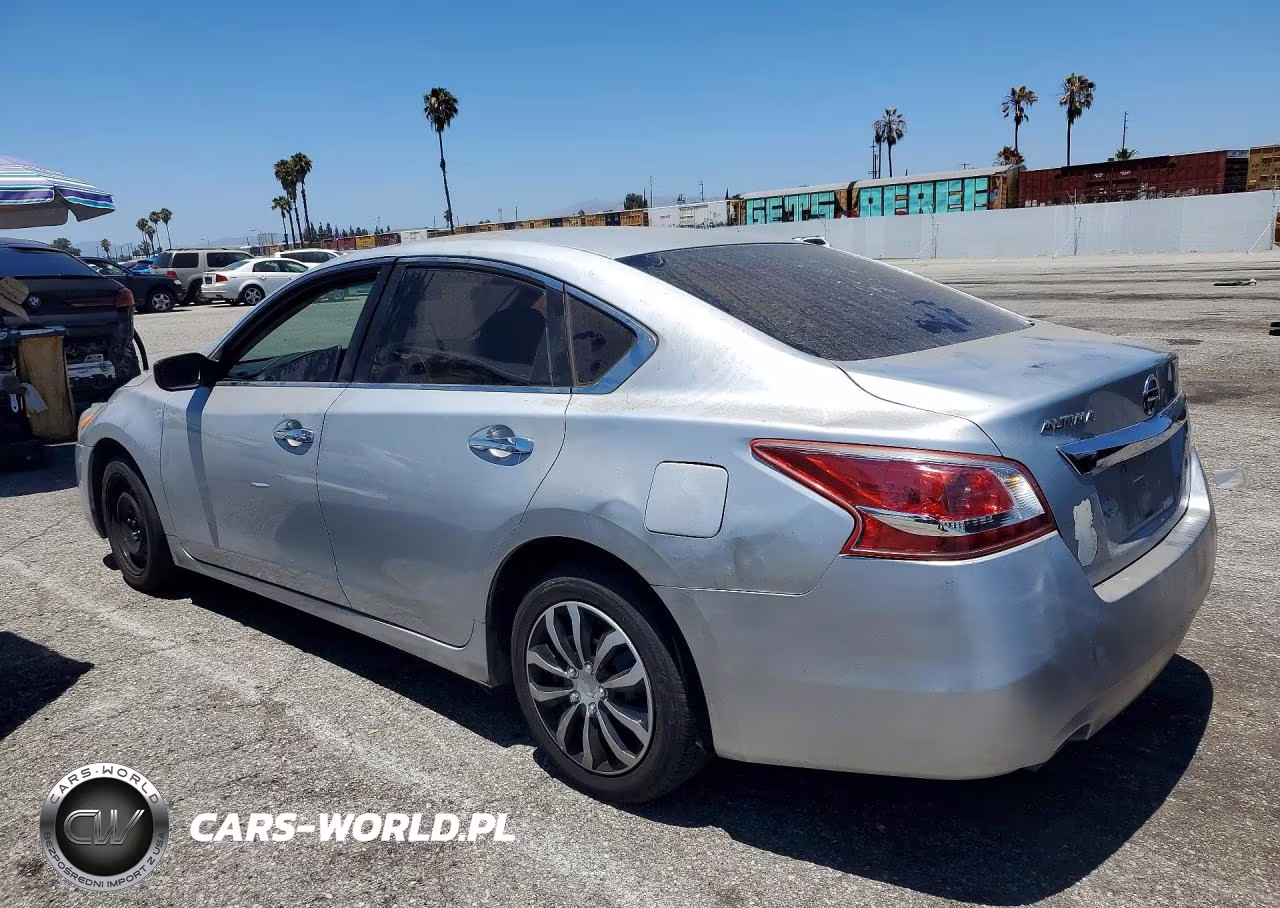 2015 Nissan Altima 2.5 S VIN:1N4AL3AP2FN334914 - 2
