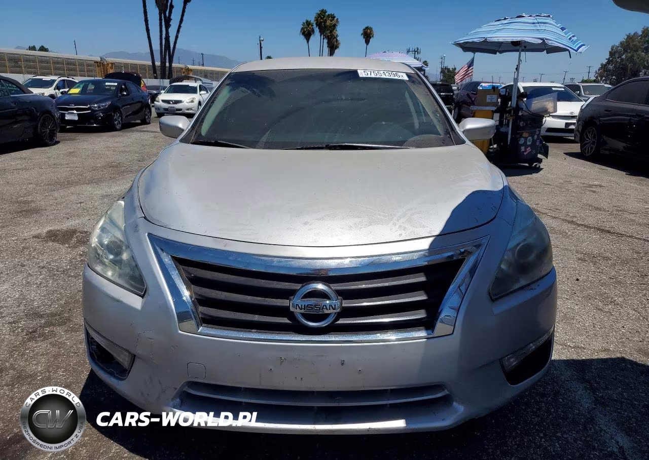 2015 Nissan Altima 2.5 S VIN:1N4AL3AP2FN334914 - 5