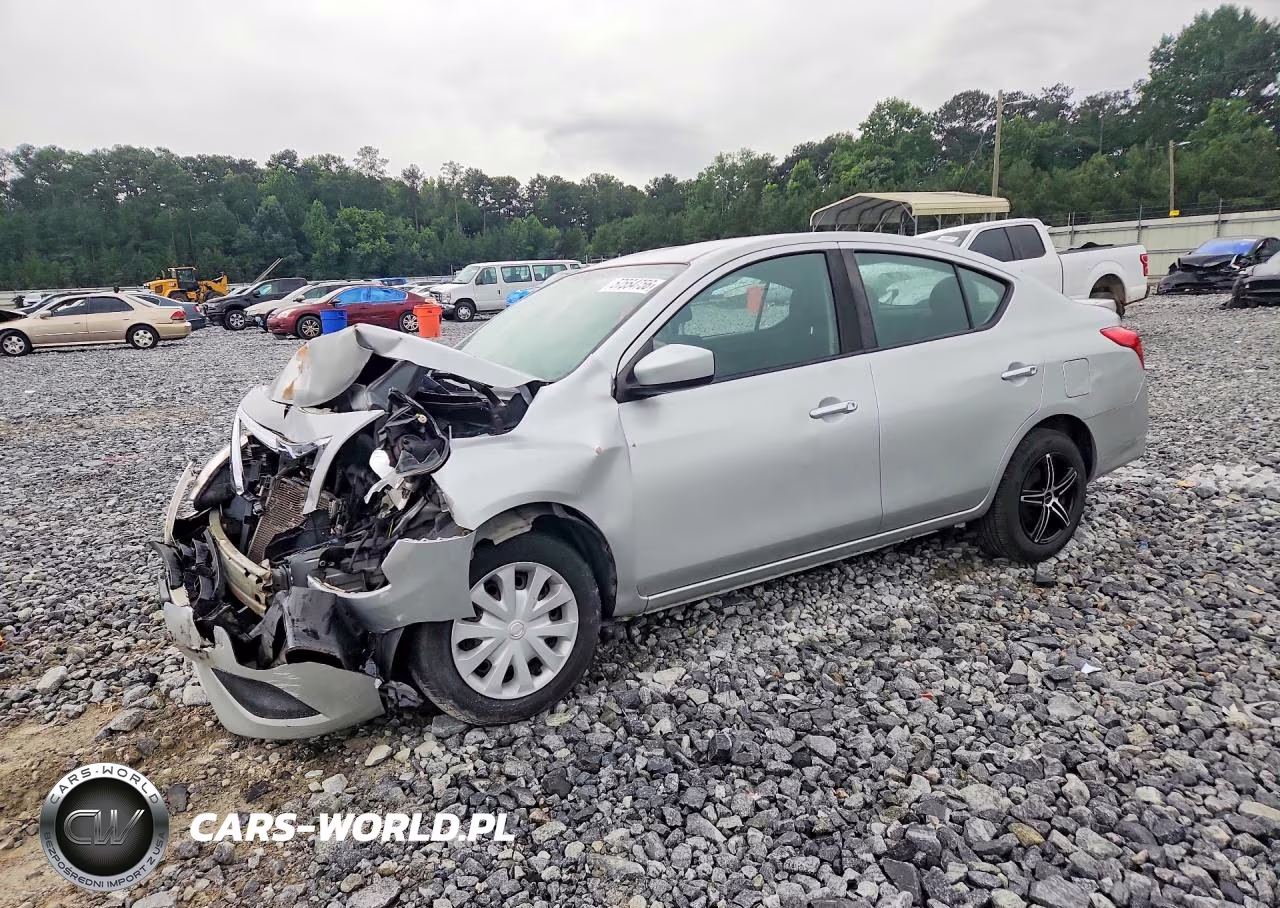2017 Nissan Versa 1.6 Sv – zdjęcie 1 z 12