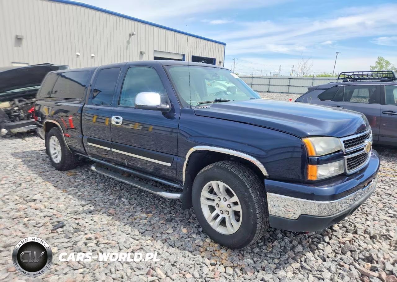 2007 Chevrolet Silverado K1500 Classic VIN:1GCEK19ZX7E152520 - 4