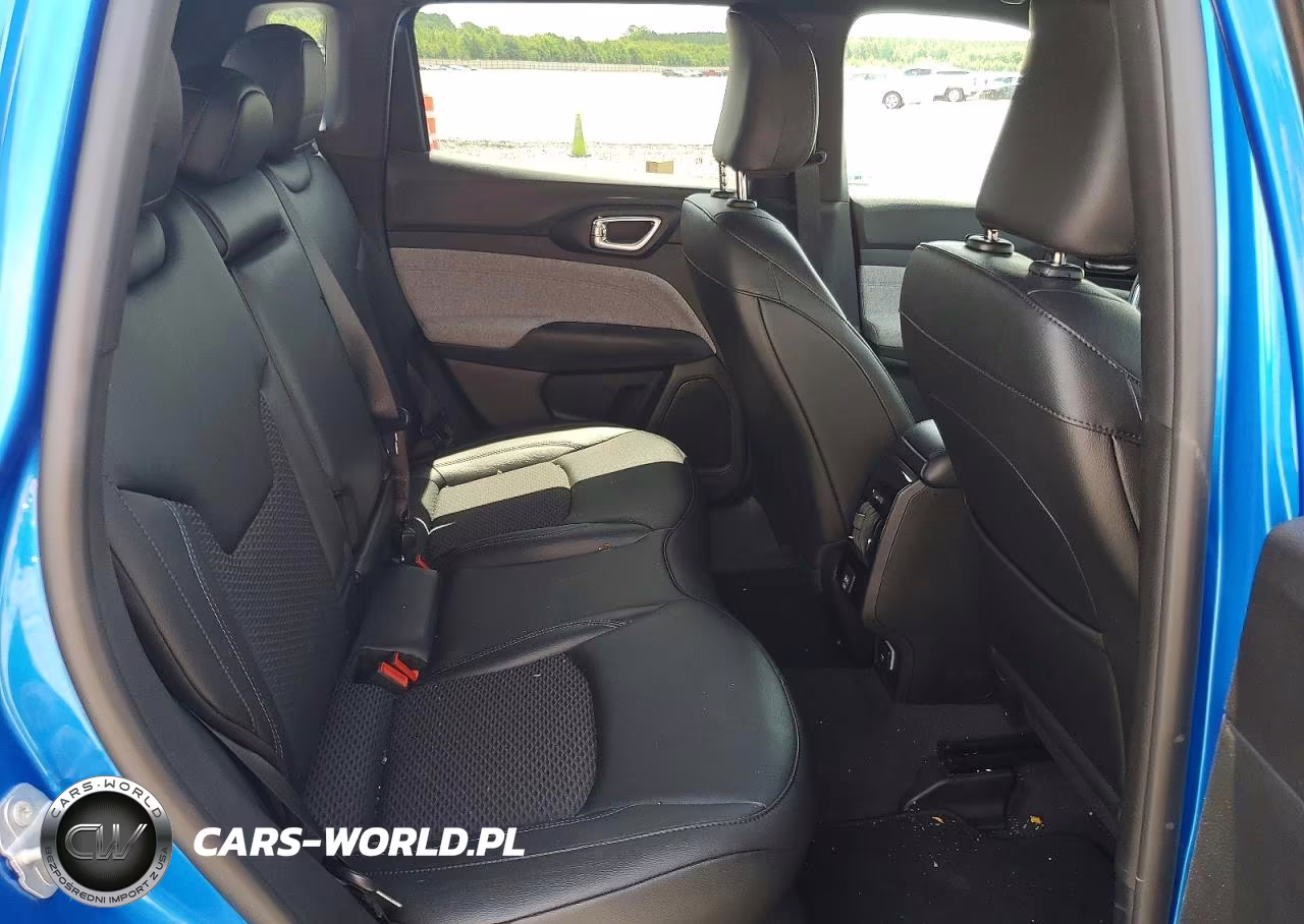 2025 Jeep Compass Limited VIN:3C4NJDBN4ST587733 - 10