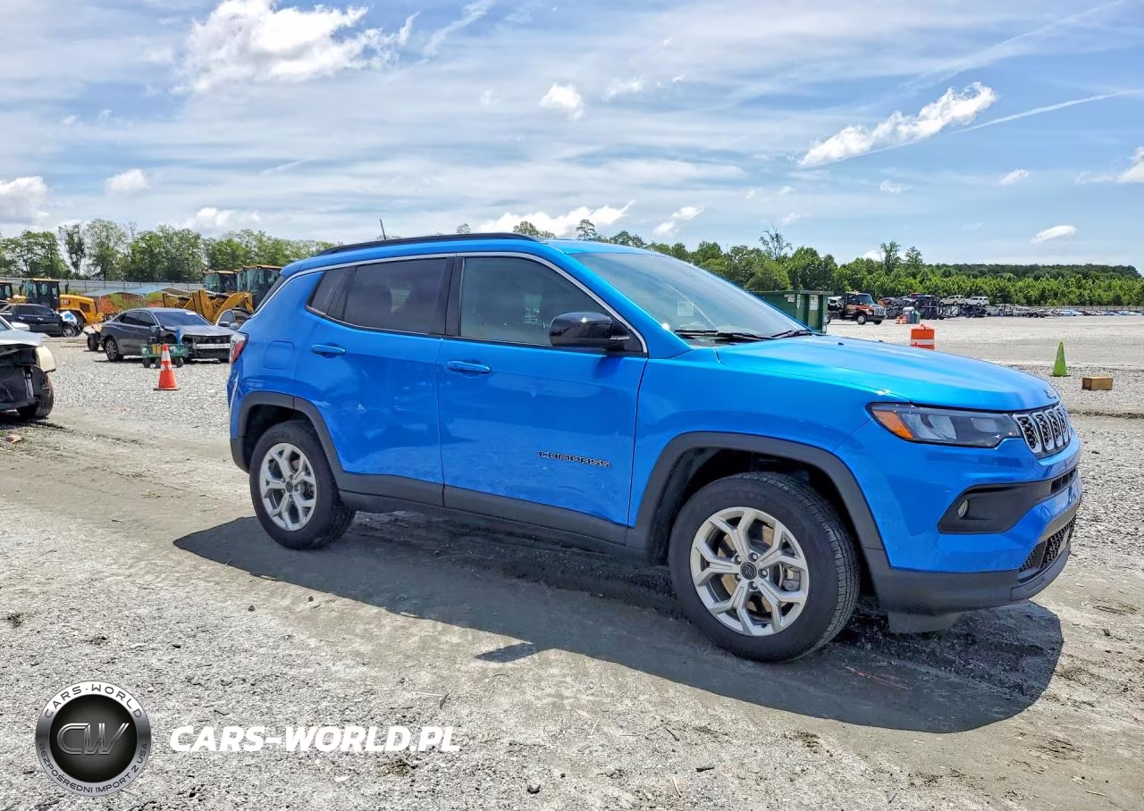 2025 Jeep Compass Limited VIN:3C4NJDBN4ST587733 - 4