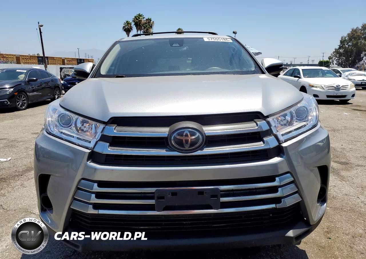 2018 Toyota Highlander Le VIN:5TDZARFH3JS041162 - 5