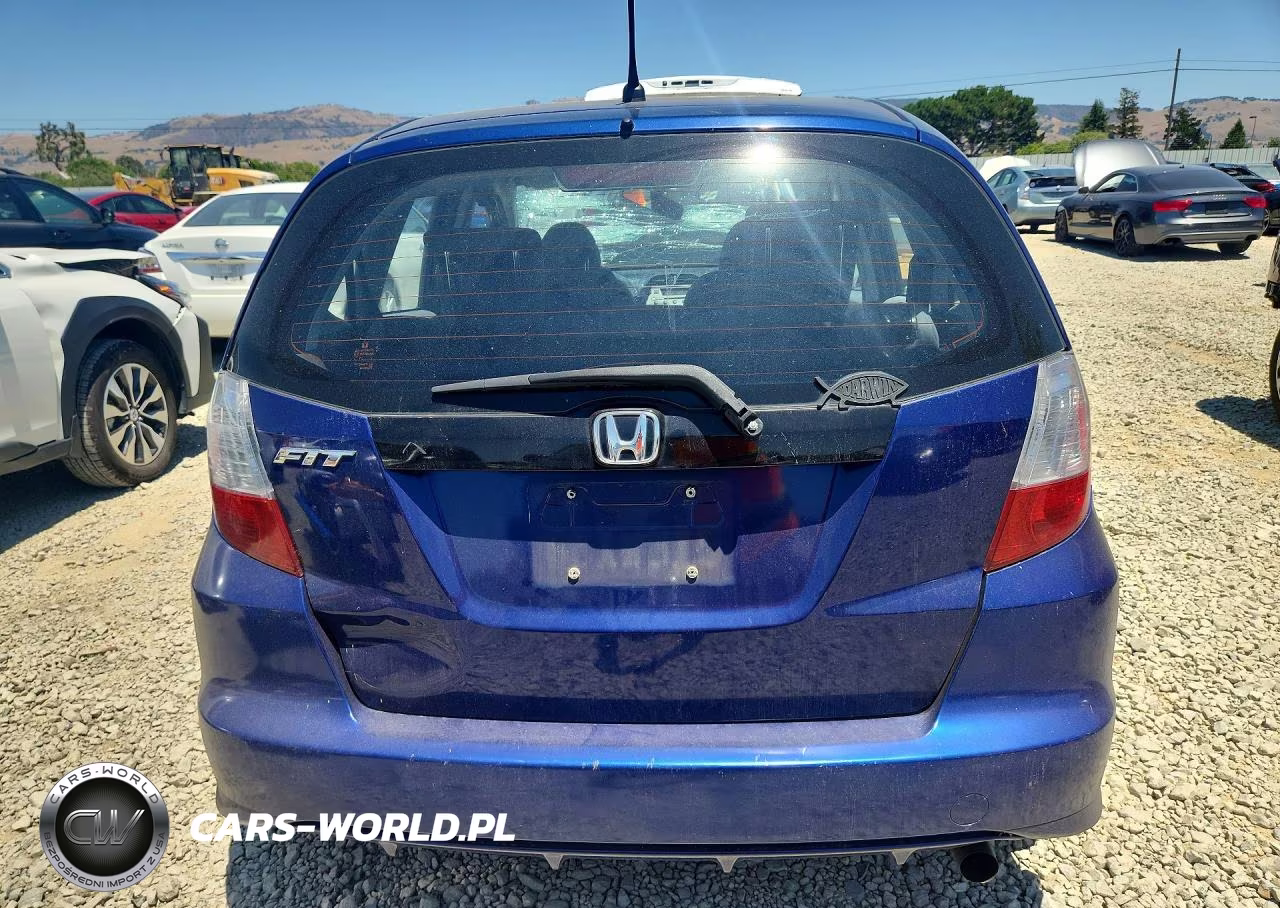 2011 Honda Fit VIN:JHMGE8H38BC023085 - 6