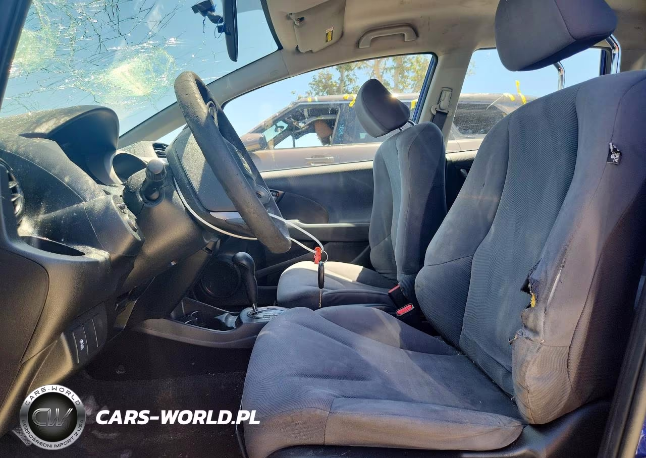 2011 Honda Fit VIN:JHMGE8H38BC023085 - 7