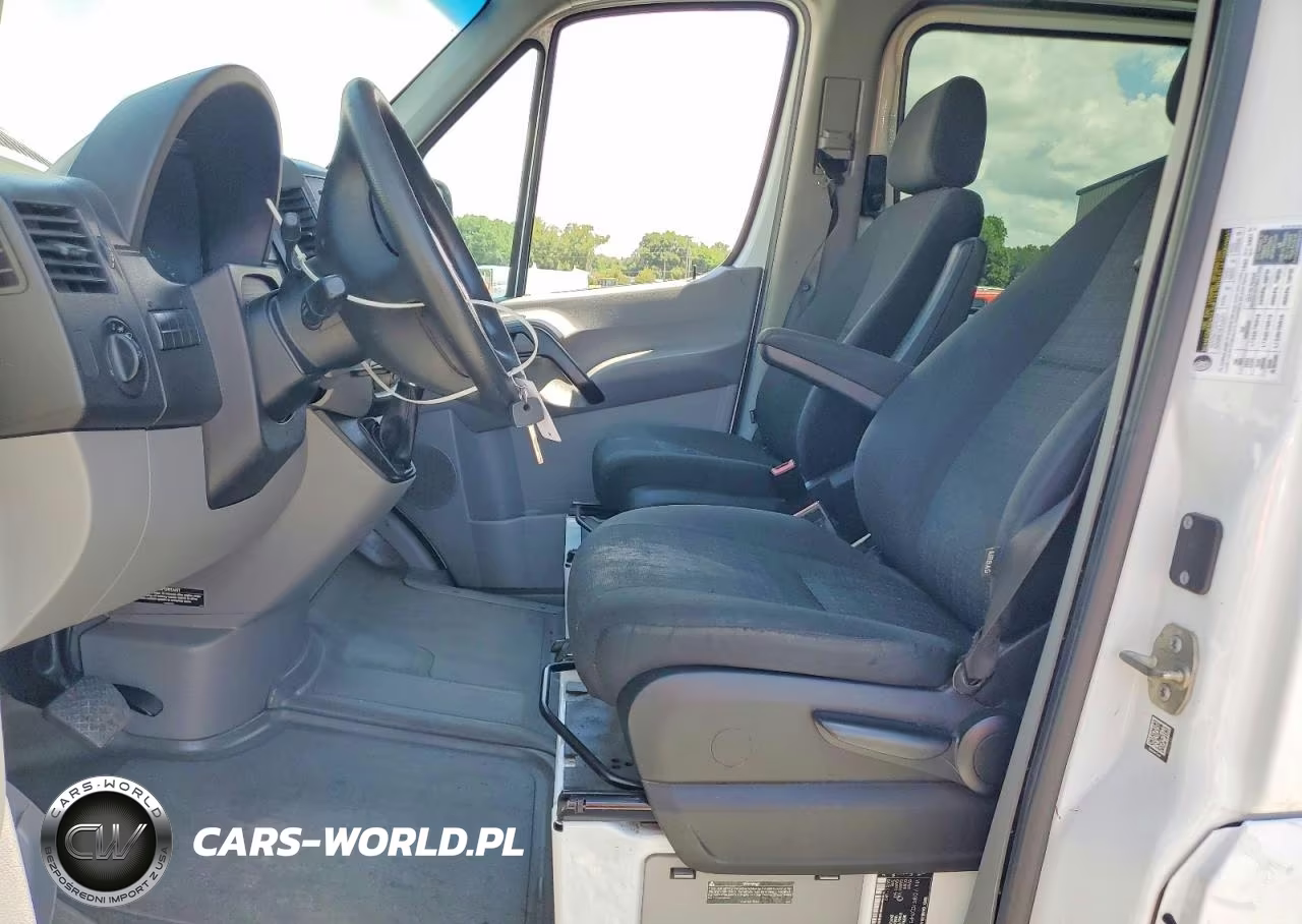 2017 Mercedes-Benz Sprinter 2500 VIN:WD3PE7CD7HP511421 - 7