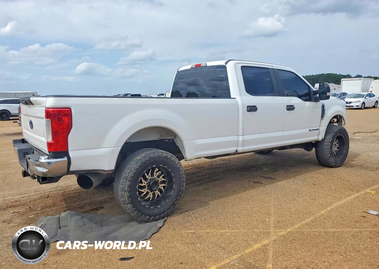 2017 Ford F250 Super Duty VIN:1FT7W2BT6HEE27102 - 3