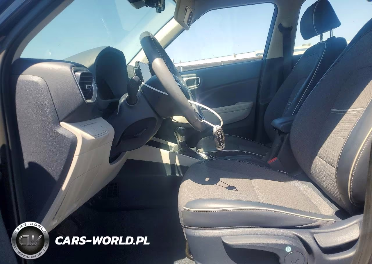 2023 Hyundai Venue Limited VIN:KMHRC8A35PU266716 - 7