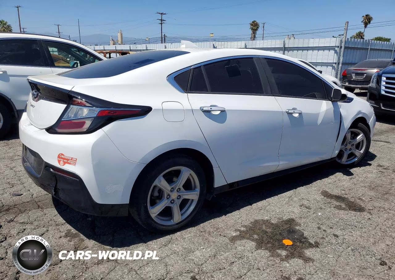 2018 Chevrolet Volt Lt VIN:1G1RC6S53JU158281 - 3