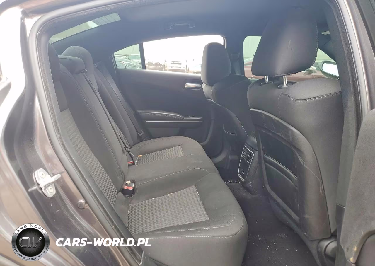 2019 Dodge Charger R VIN:2C3CDXCT1KH532375 - 10