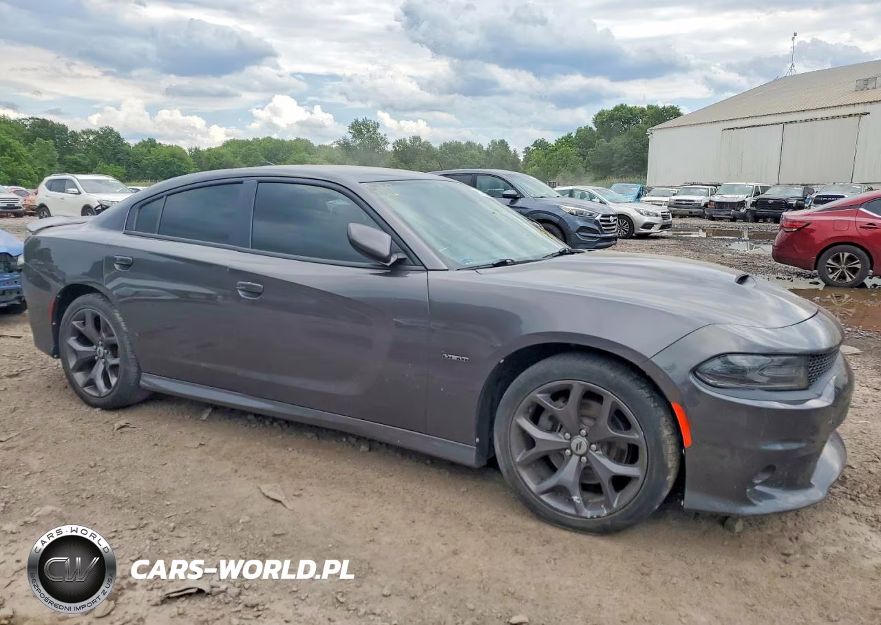 2019 Dodge Charger R VIN:2C3CDXCT1KH532375 - 4