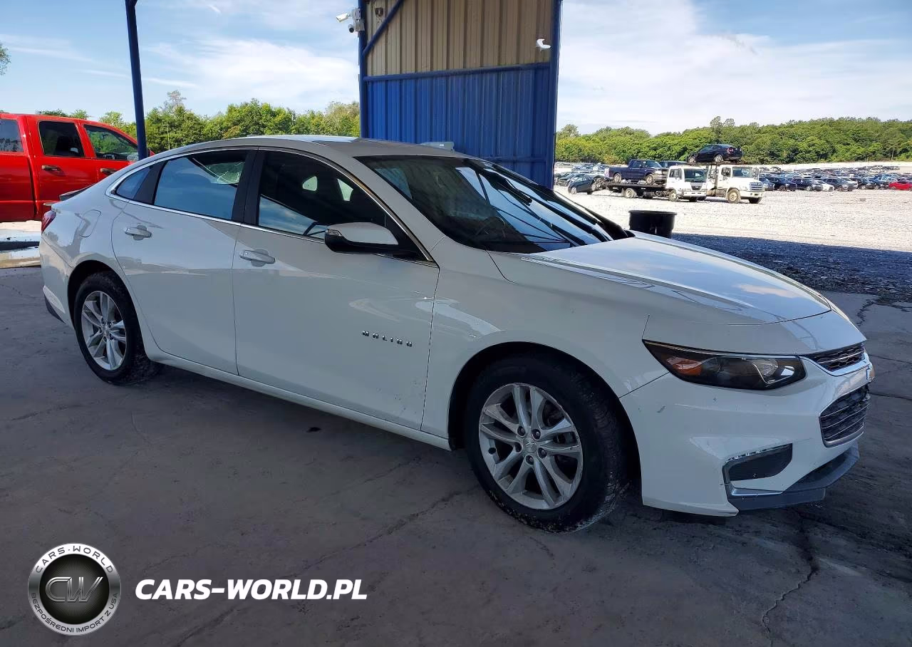 2017 Chevrolet Malibu Lt VIN:1G1ZE5ST1HF128794 - 4