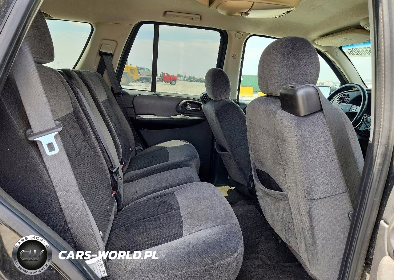 2007 Chevrolet Trailblazer Ls VIN:1GNDT13S372237177 - 11
