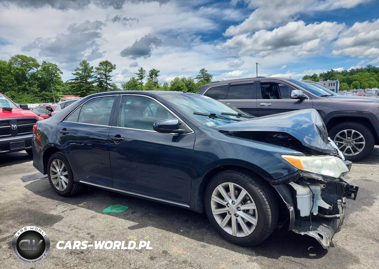 2012 Toyota Camry Xle VIN:4T4BF1FK7CR174801 - 4
