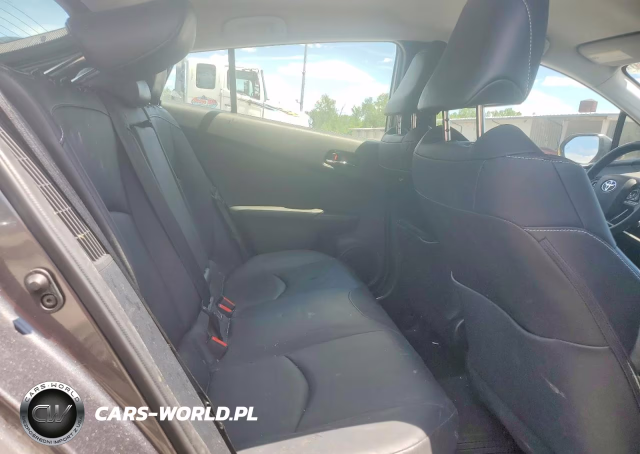 2021 Toyota Prius Prime Limited VIN:JTDKAMFP5M3191274 - 10