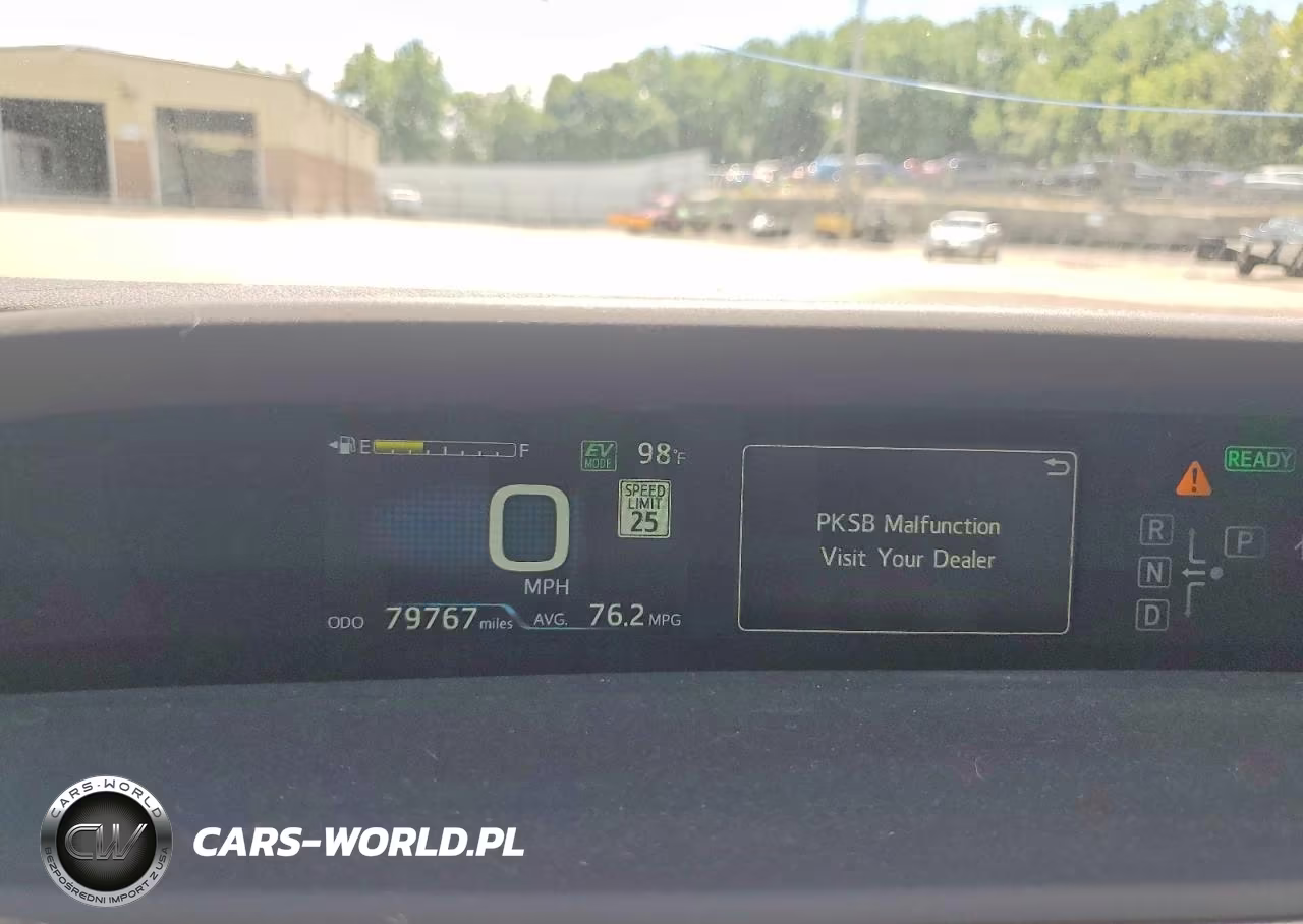 2021 Toyota Prius Prime Limited VIN:JTDKAMFP5M3191274 - 9