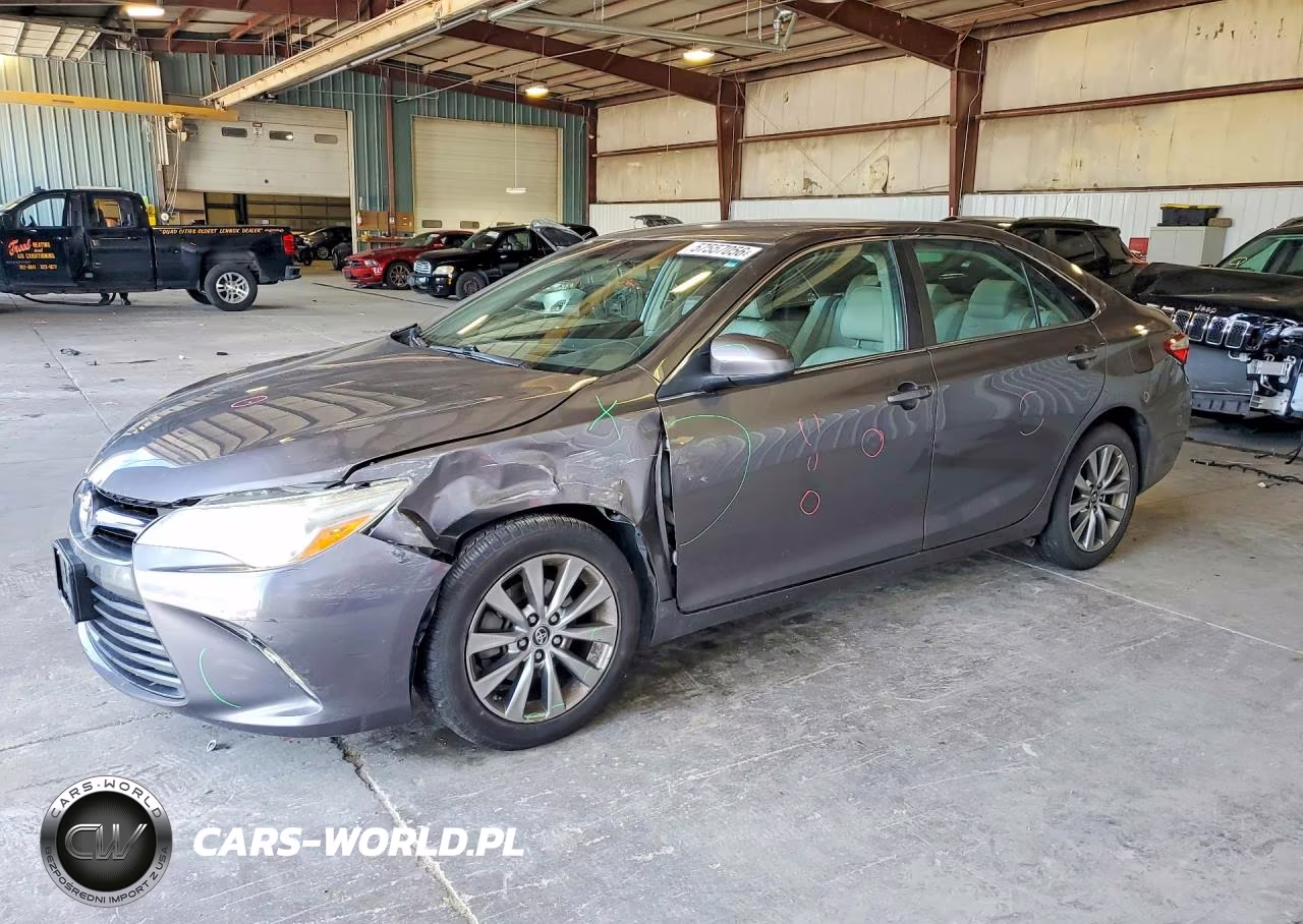 2015 Toyota Camry Xle – zdjęcie 1 z 12