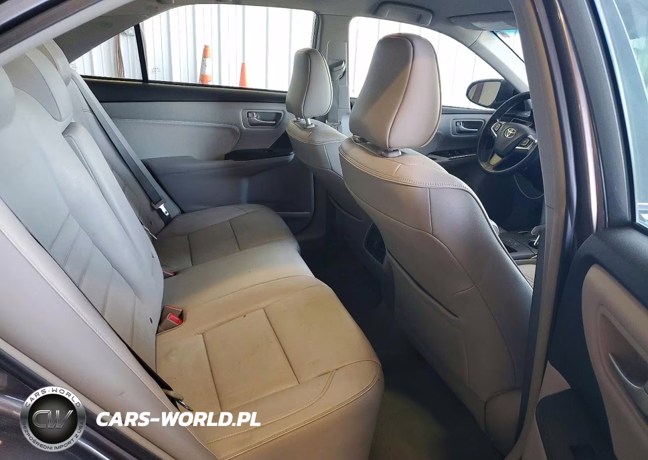 2015 Toyota Camry Xle VIN:4T4BF1FK7FR452794 - 10