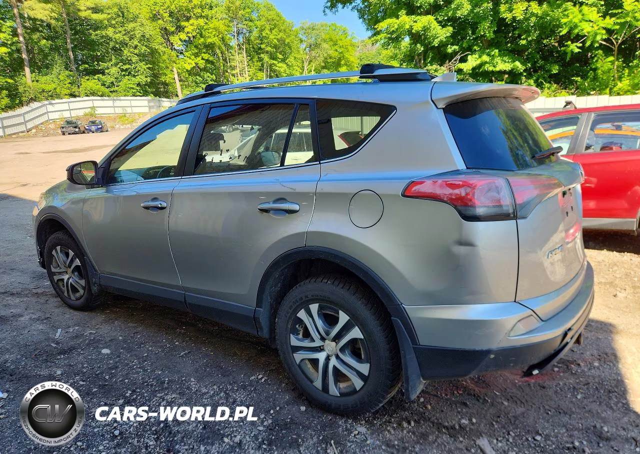 2018 Toyota Rav4 Le VIN:JTMBFREV0JJ200811 - 2