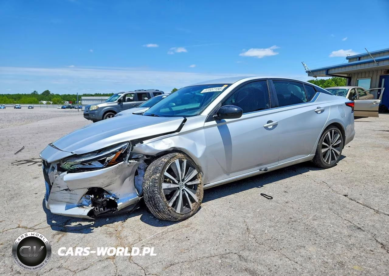 2021 Nissan Altima Sr – zdjęcie 1 z 12