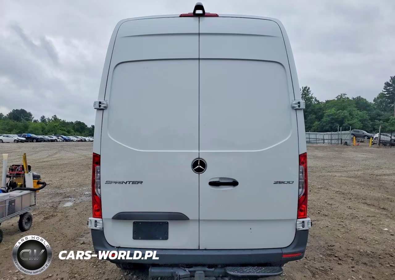 2025 Mercedes-Benz Sprinter 2500 VIN:W1Y4KBHY8ST207458 - 6